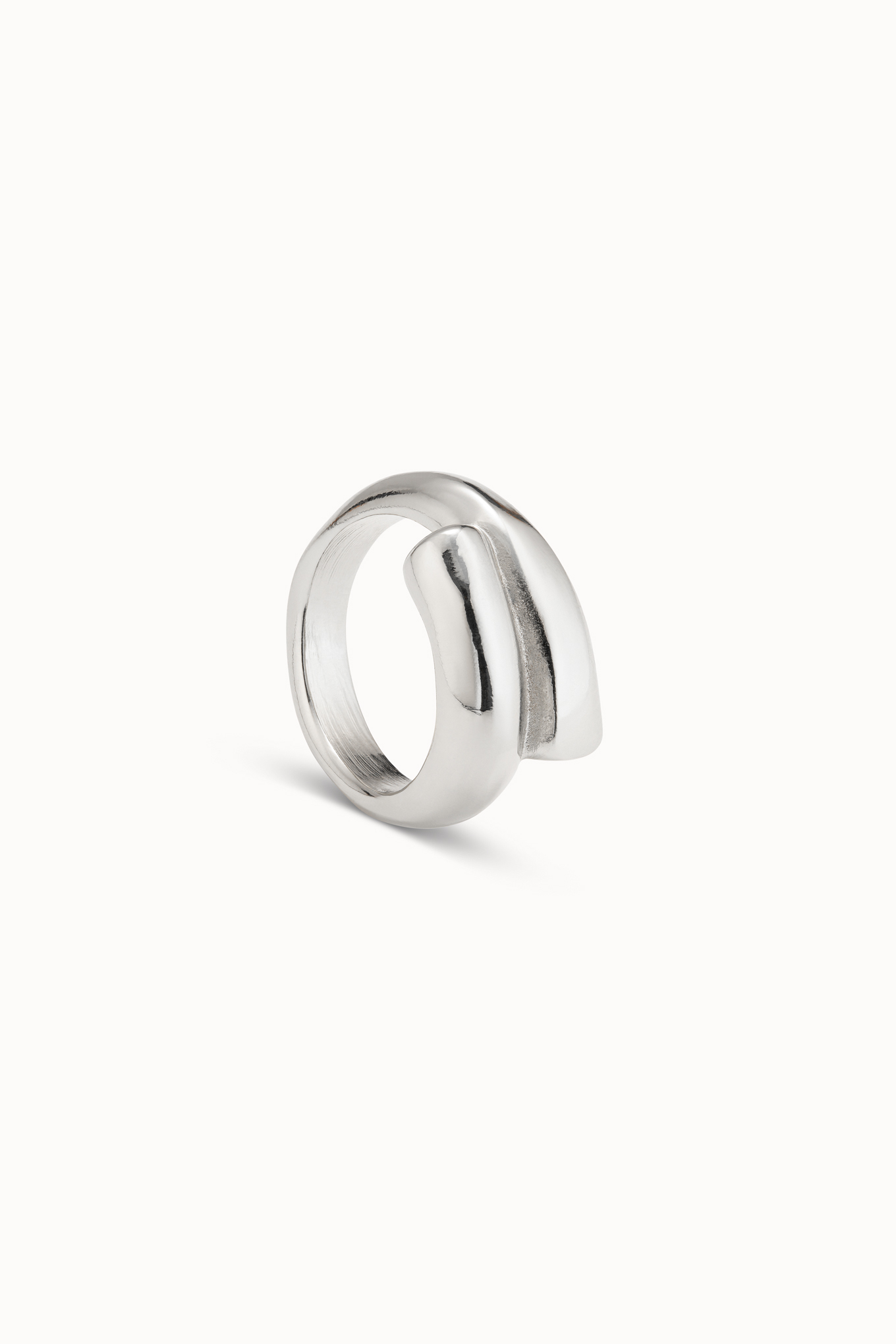 Crossed Legs Ring