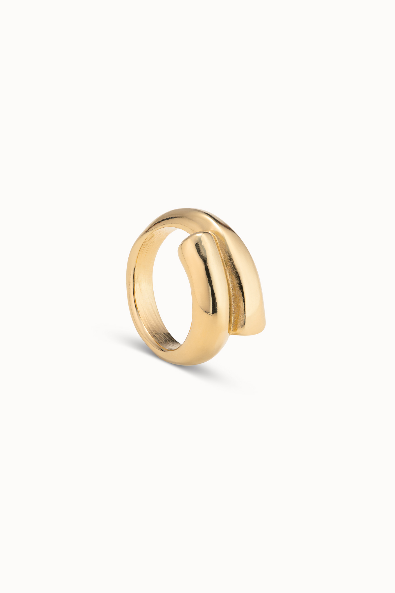 Crossed Legs Ring
